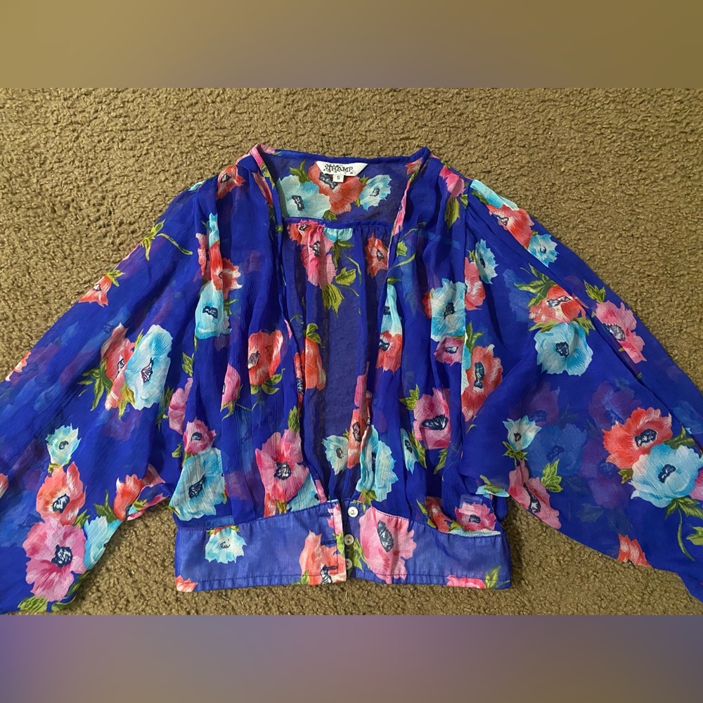 ☀️Tramp Blue floral lightweight crop top cardigan size Small - Picture 3 of 6